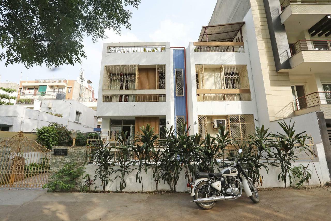Maplewood Guest House, Neeti Bagh, New Delhiit Is A Boutiqu Guest House - Room 5 Eksteriør billede