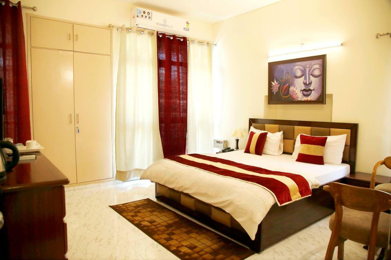 Maplewood Guest House, Neeti Bagh, New Delhiit Is A Boutiqu Guest House - Room 5 Eksteriør billede